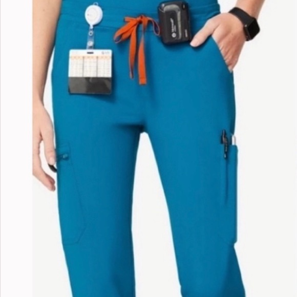 Figs XS Caribbean Blue Scrub Set - Picture 5 of 8